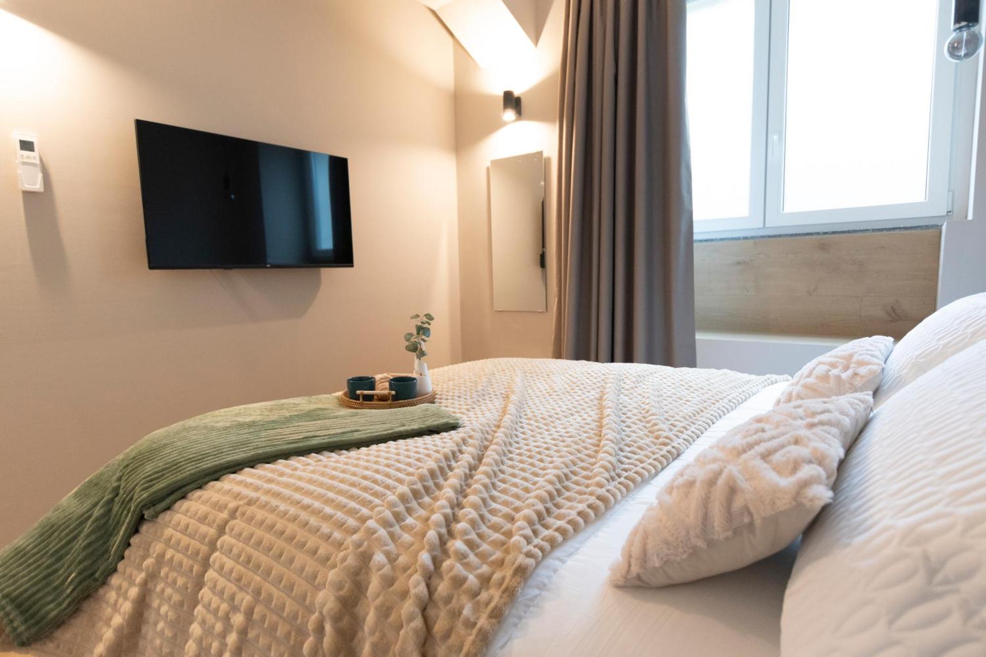 Апартаменты Ihost Luxury -Free Parking- Plana 6 Милан Экстерьер фото