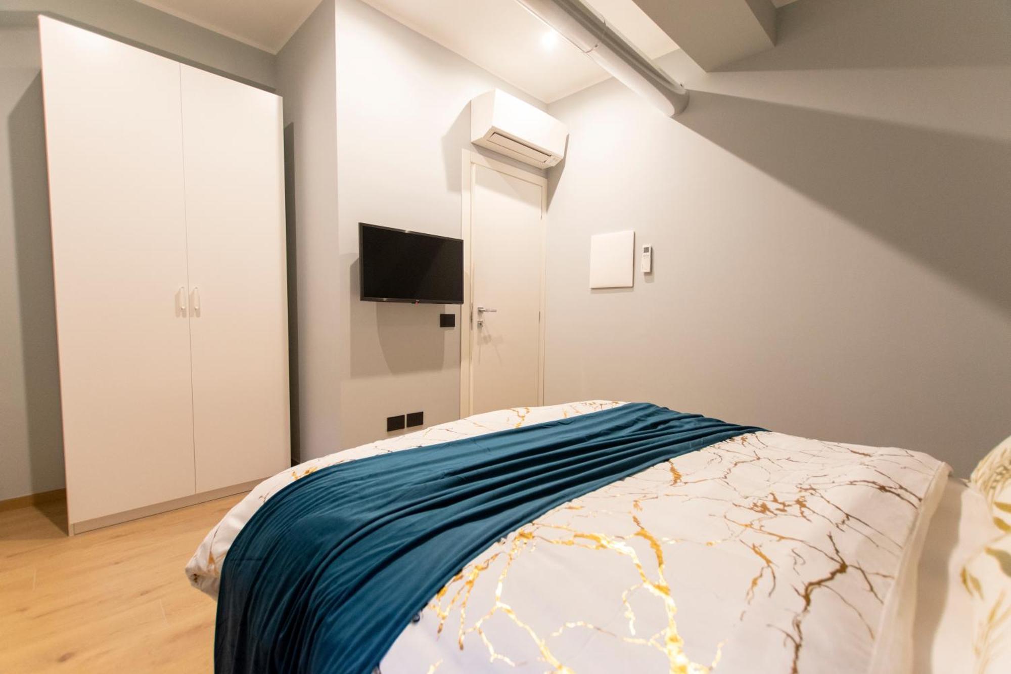 Апартаменты Ihost Luxury -Free Parking- Plana 6 Милан Экстерьер фото