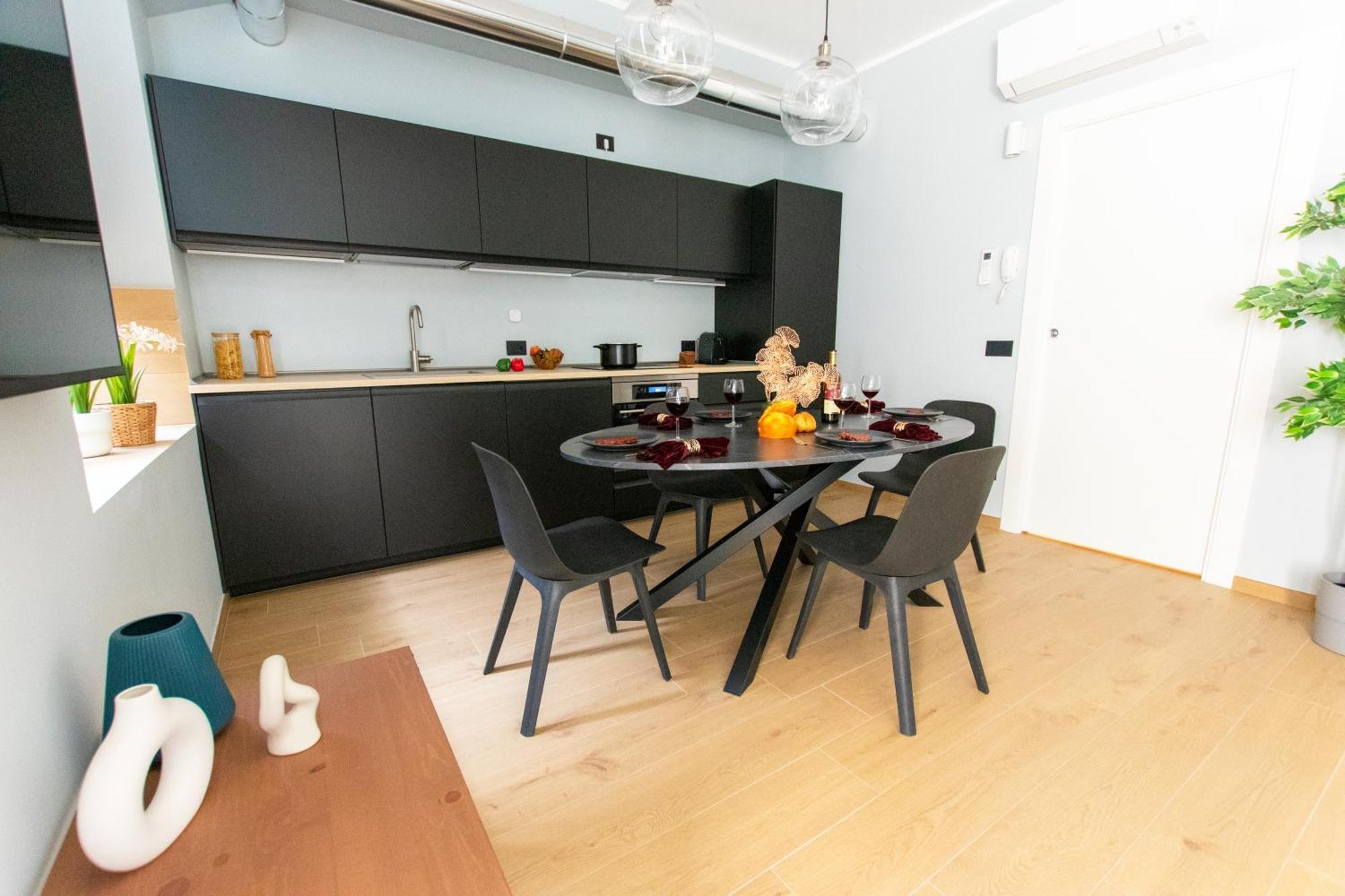 Апартаменты Ihost Luxury -Free Parking- Plana 6 Милан Экстерьер фото